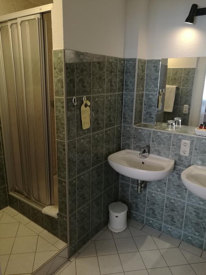 Hotel Buetzower Hof Kültér fotó