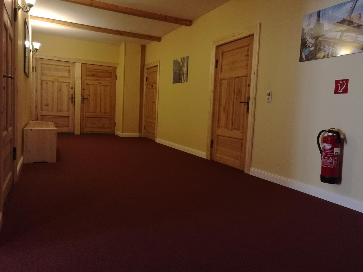 Hotel Buetzower Hof Kültér fotó